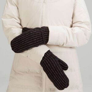 Lululemon Textured Fleece Lined Knit Mittens Merino Wool Cashmere Blend Nwt